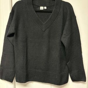 Womens XS Black V-Neck Gap Sweater